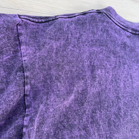 Vintage 90s Nevada City California Purple Acid Wash Gold Embroidered T-Shirt XL - Picture 7 of 15